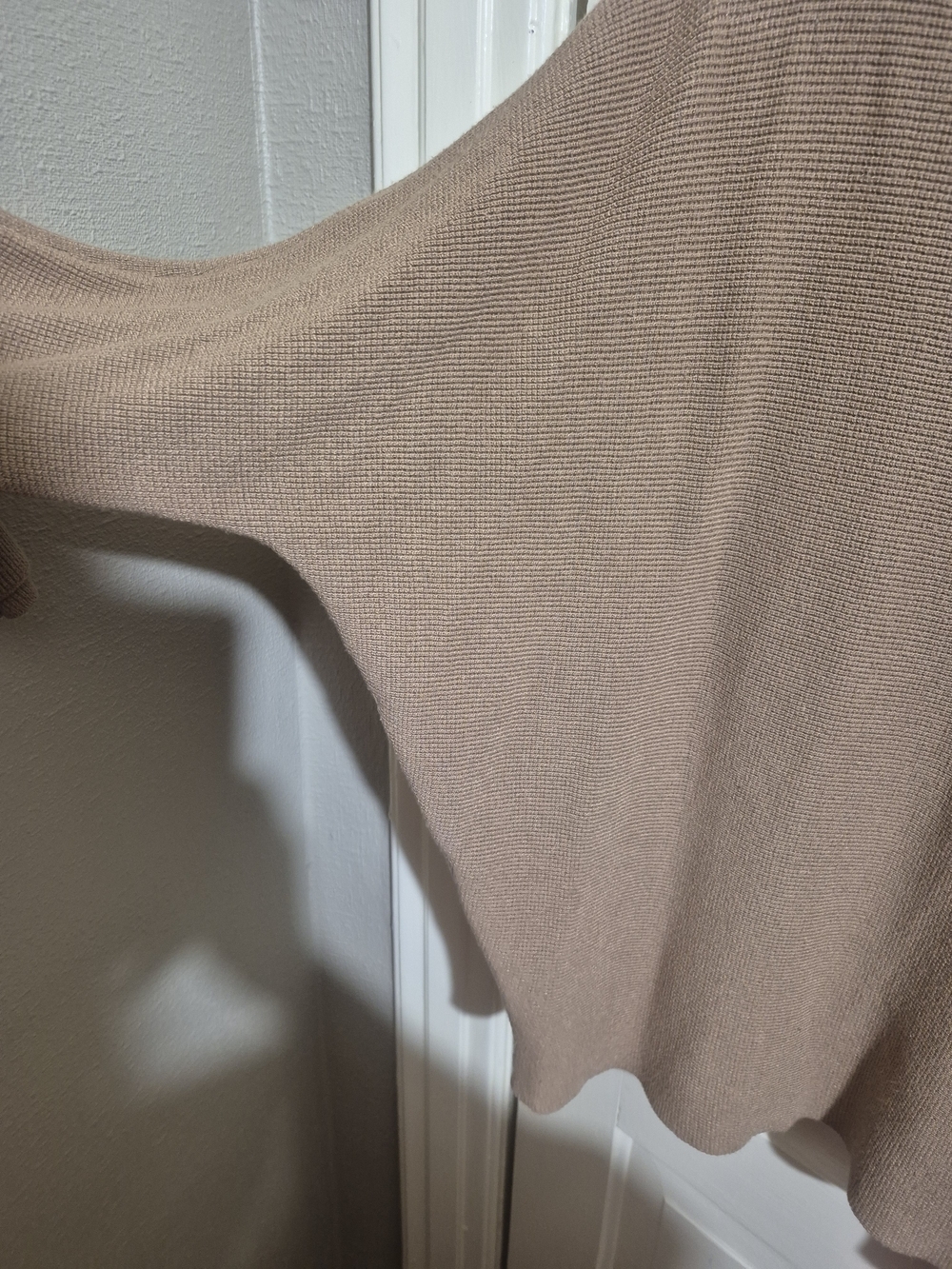 Cyrus Taupe Waffle Knit Sweater XL Soft Lightweight Pullover Dolman Sleeve - Picture 4 of 8